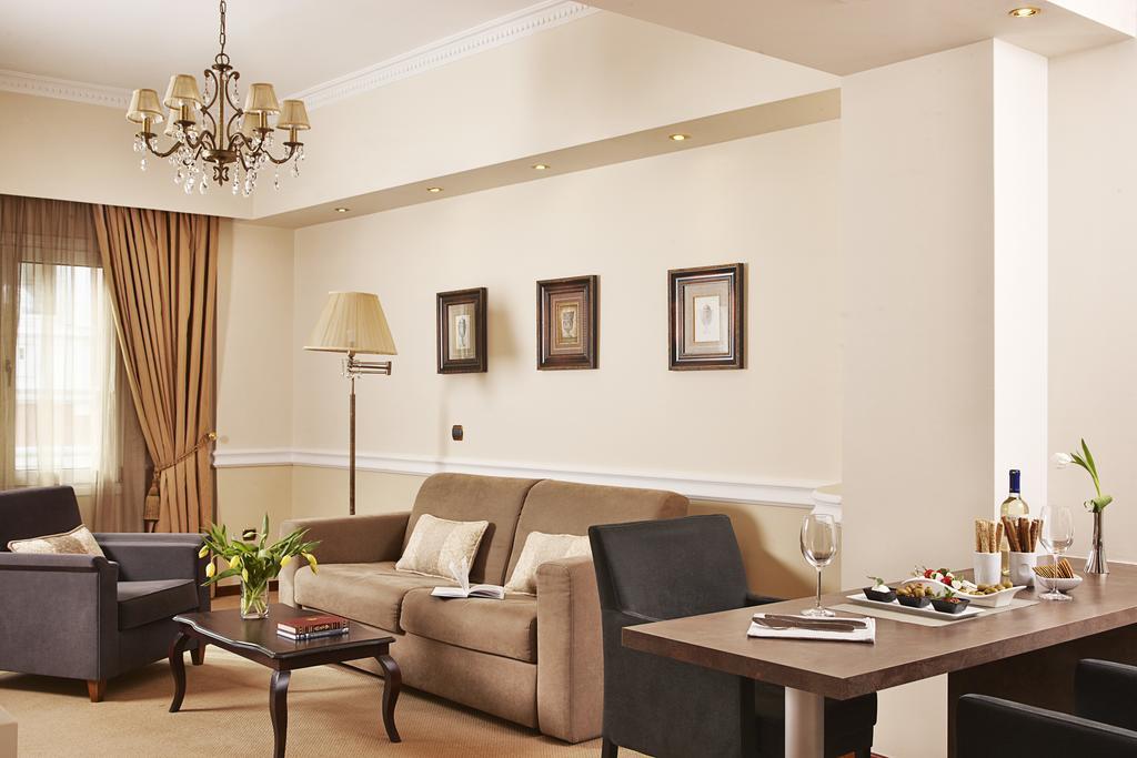 Executive Suite,146884697:JPEG